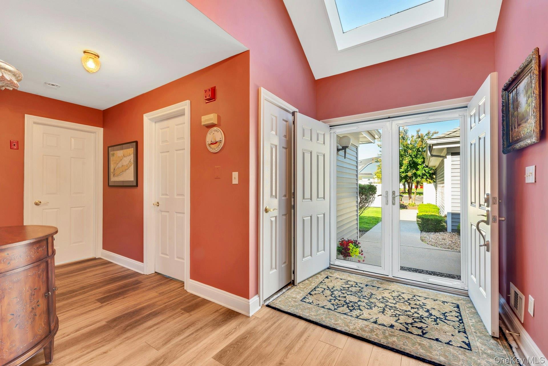 129 Captains Court – For Sale photo 3