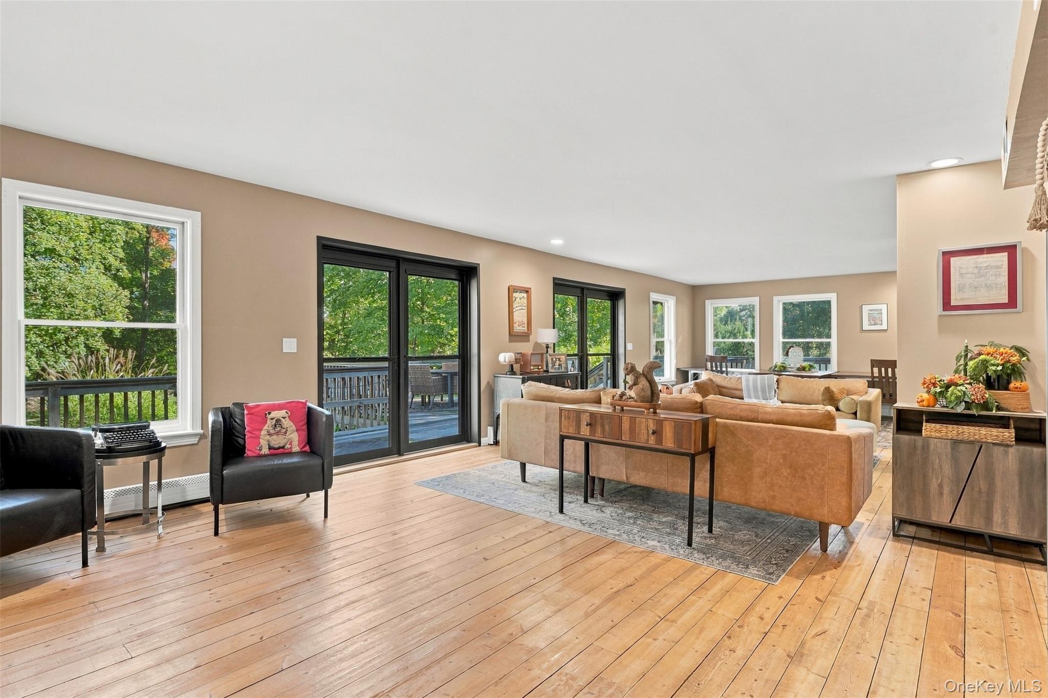 49 Weeks Avenue – For Sale photo 9