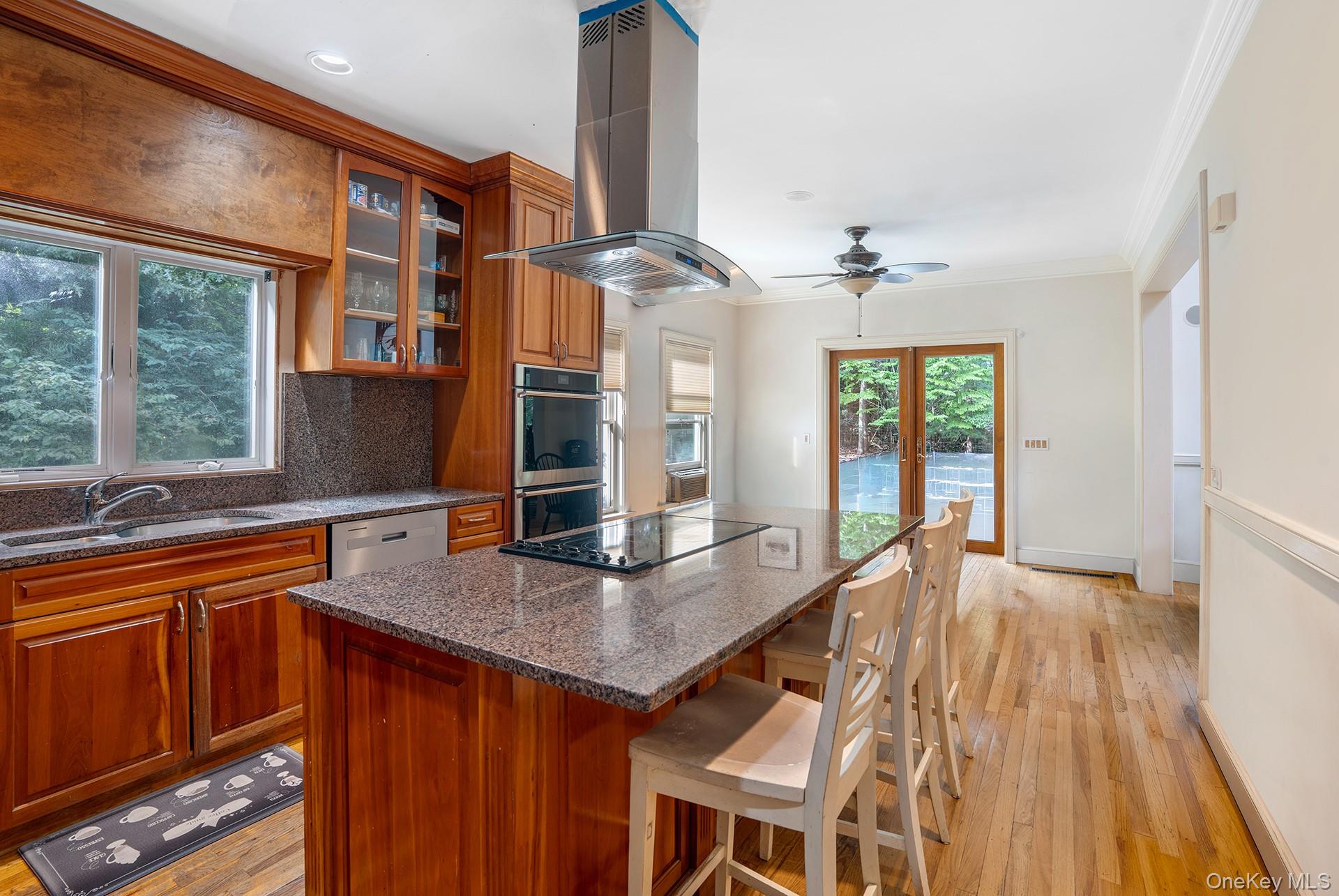 10 Harbor Street – For Sale photo 6