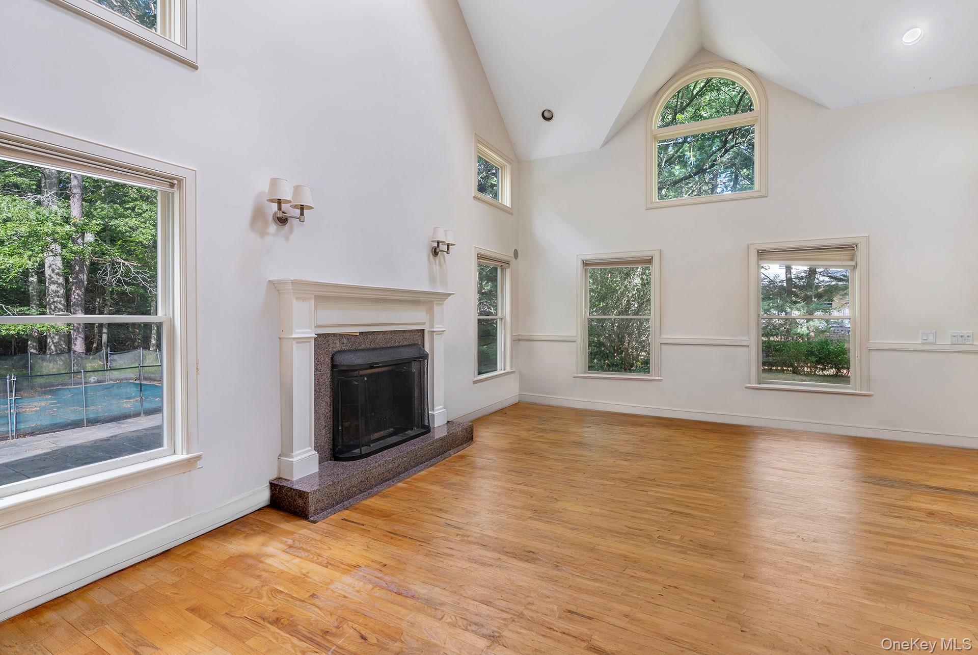10 Harbor Street – For Sale photo 2