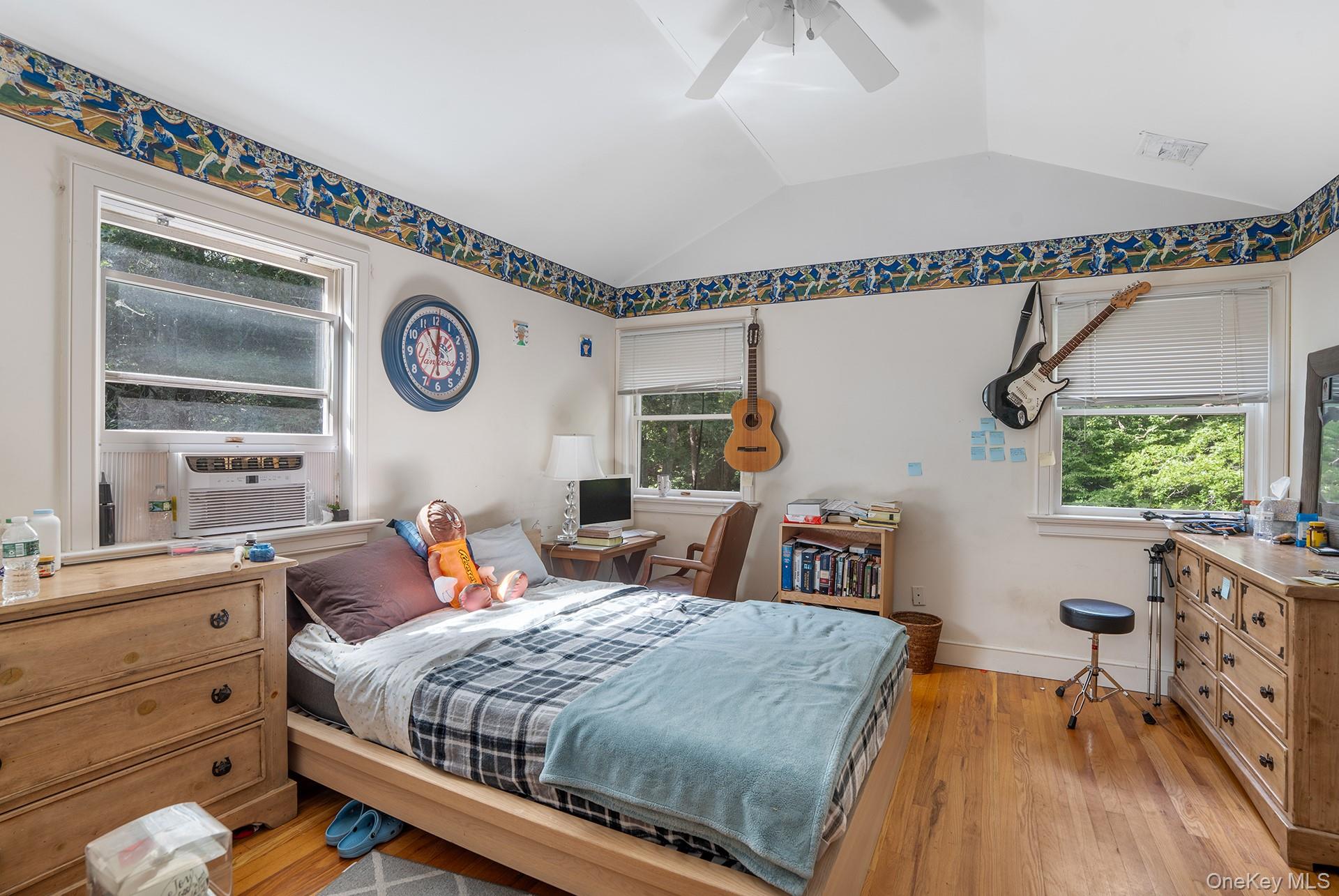 10 Harbor Street – For Sale photo 9