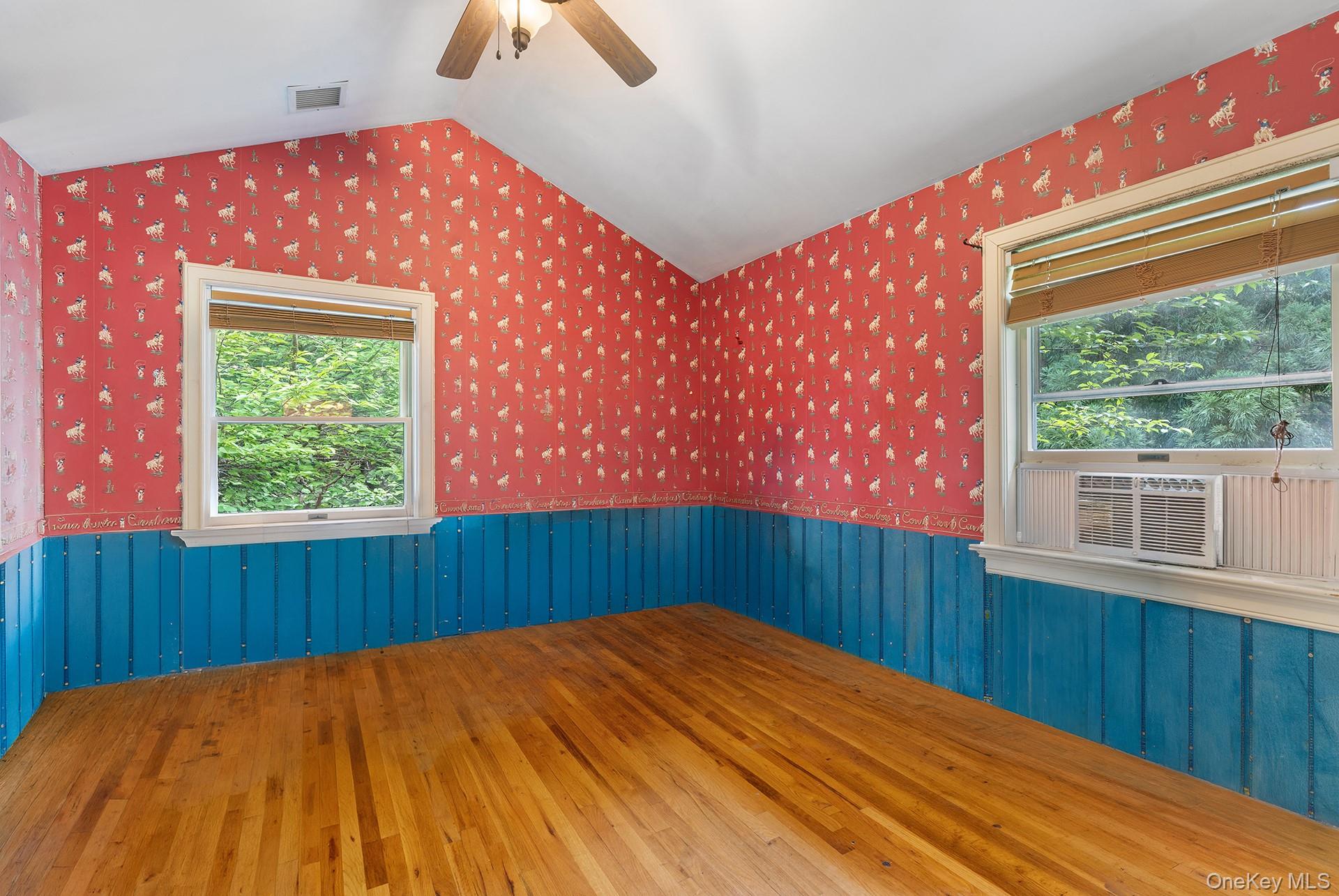 10 Harbor Street – For Sale photo 12
