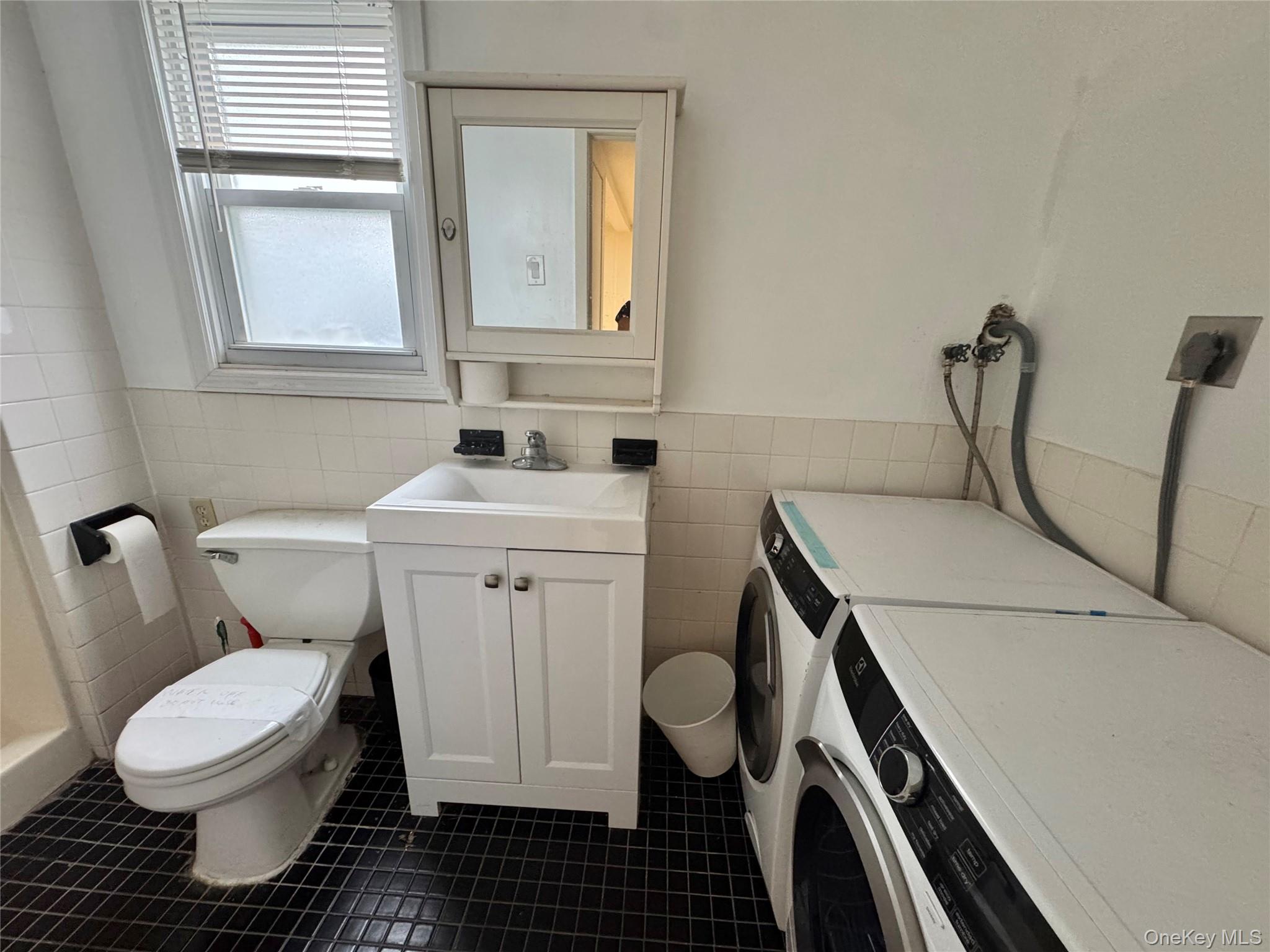 11 Lee Court, Unit A photo 6