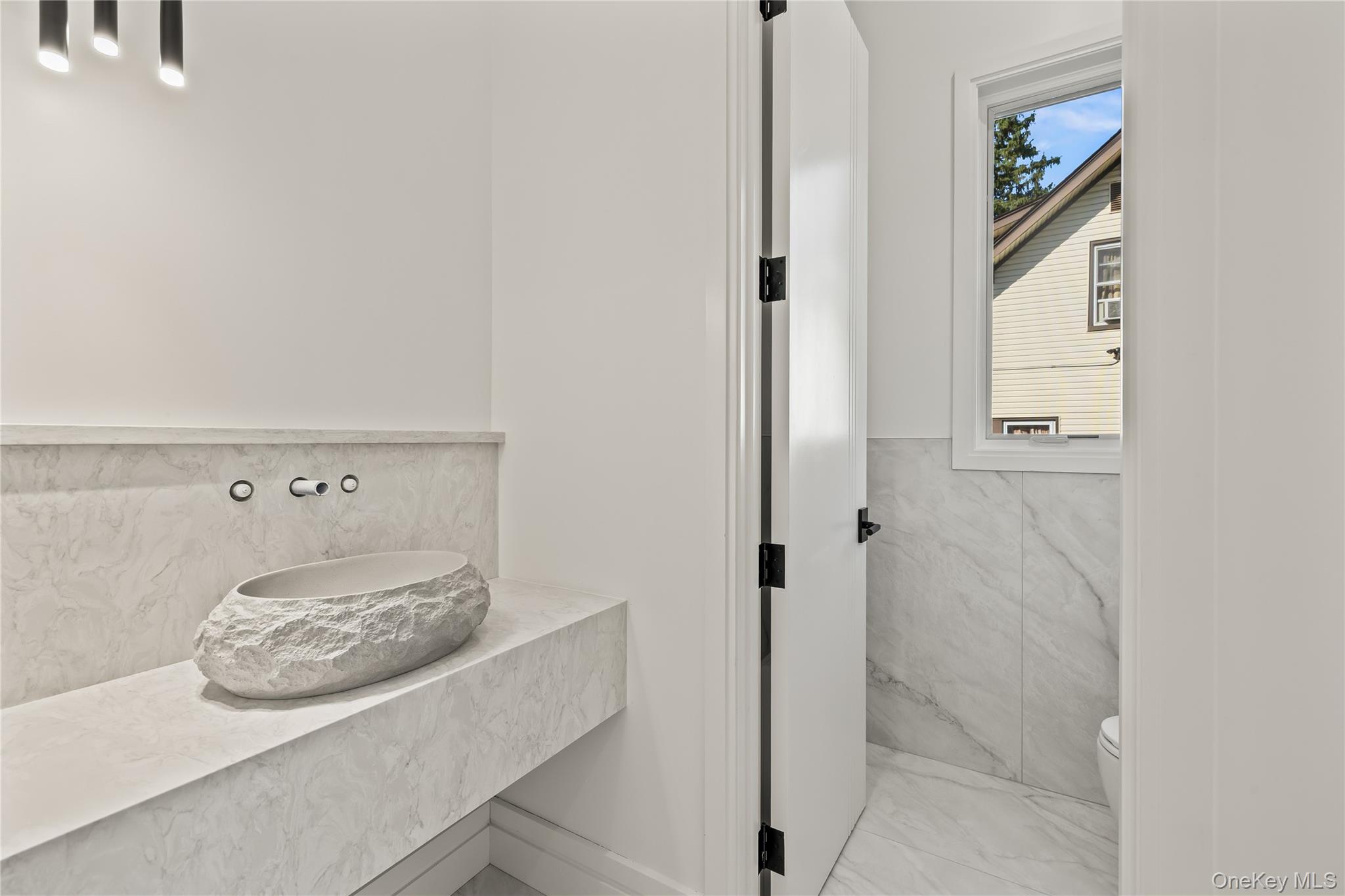 17 Jay Street, Unit 202 photo 5