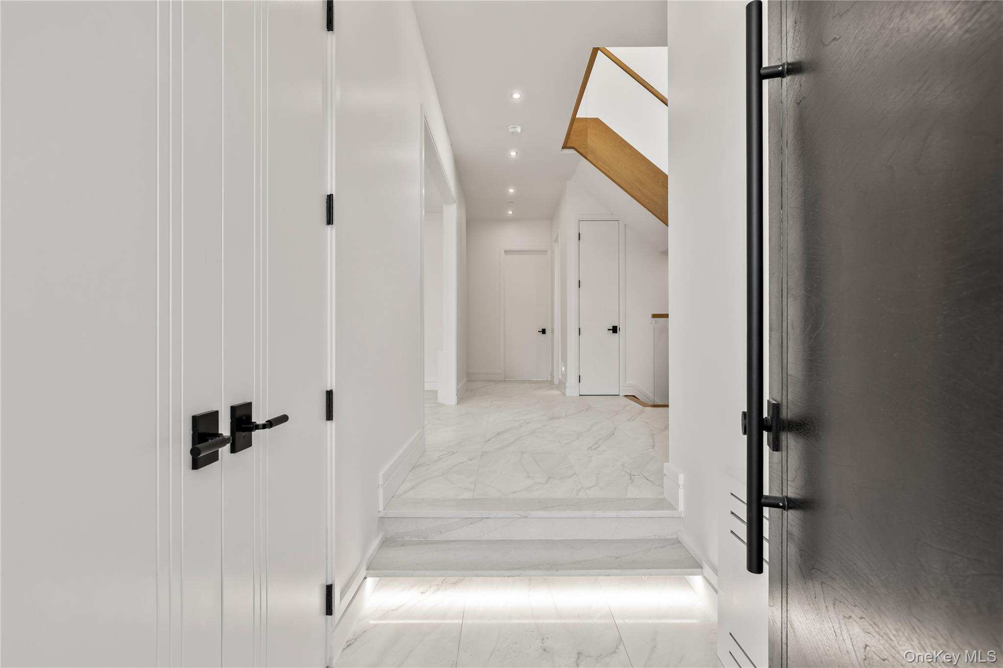 17 Jay Street, Unit 202 photo 3