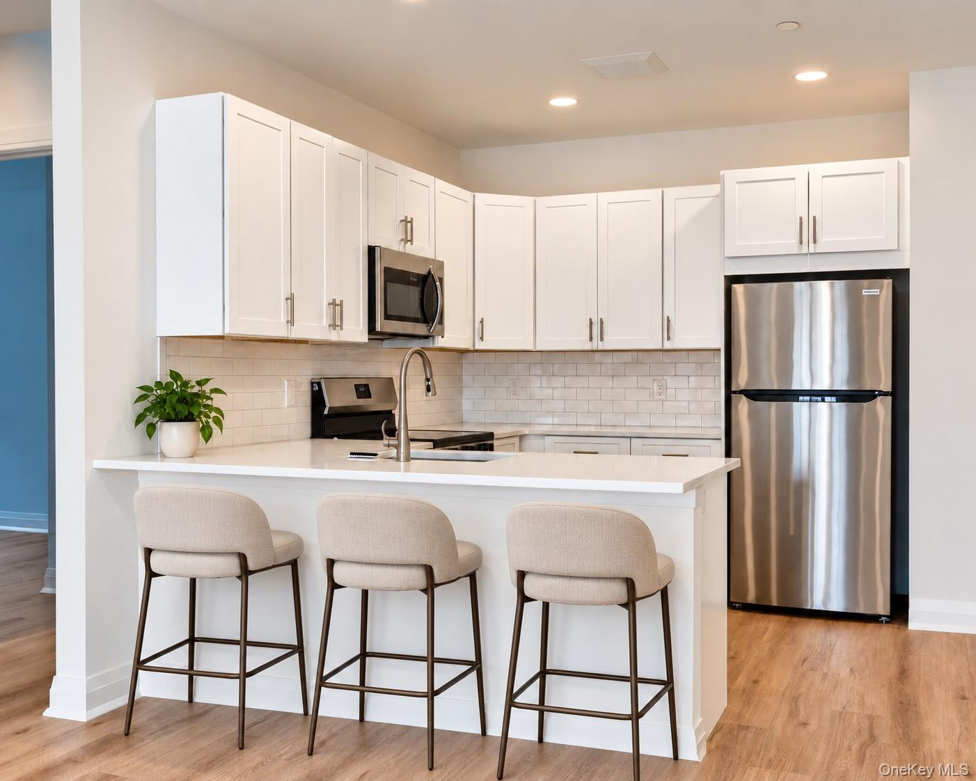 249 Drexel Avenue, Unit 304 photo 6