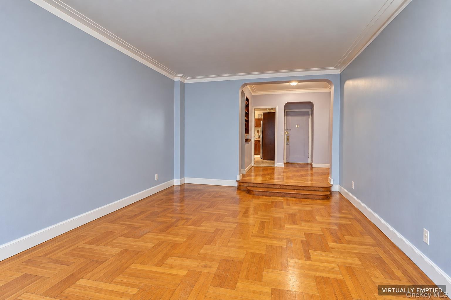 2191 Bolton Street, Unit 4H photo 4
