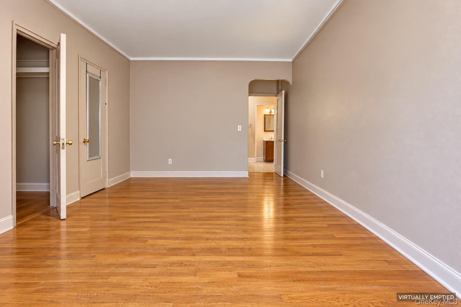 2191 Bolton Street, Unit 4H photo 7