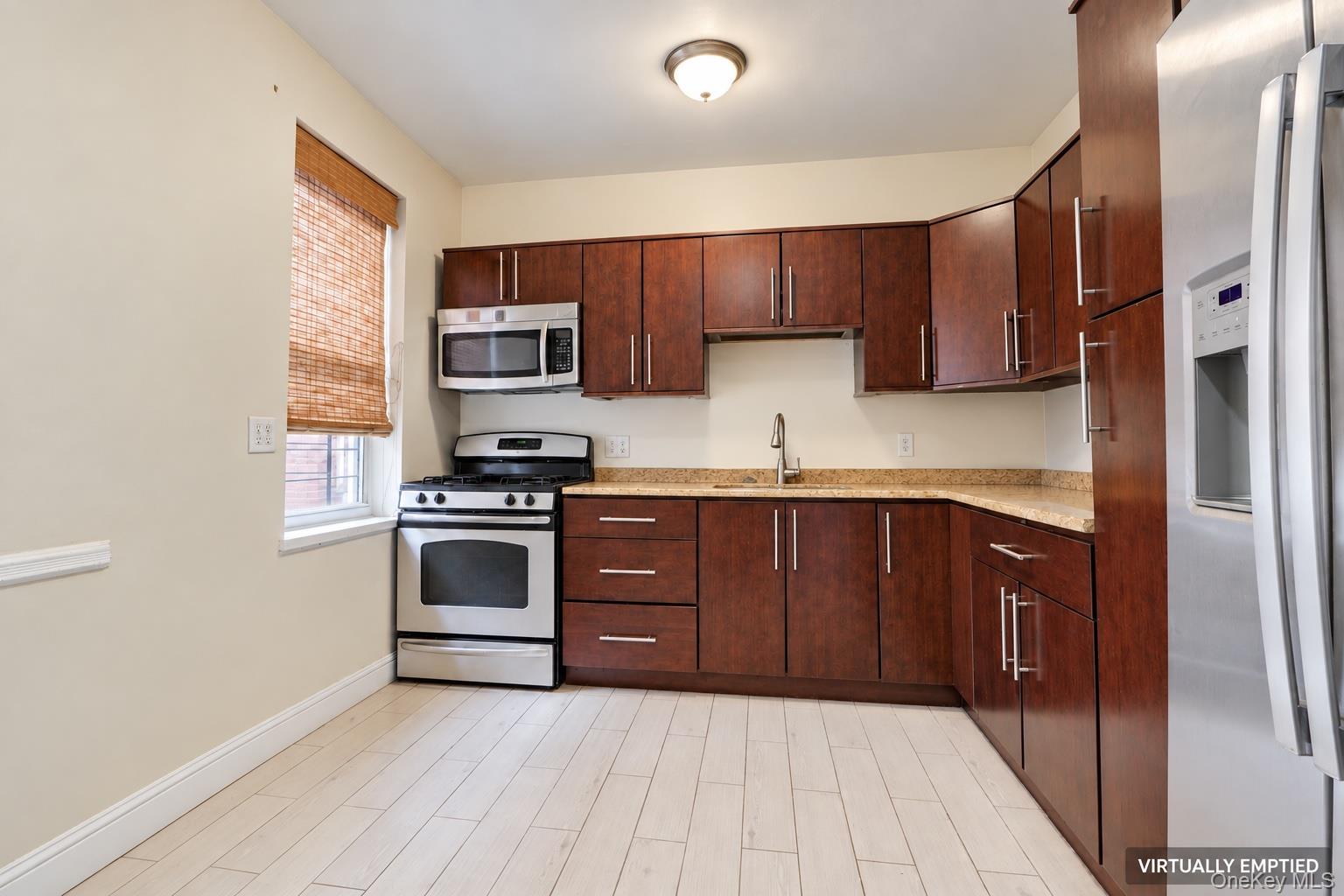 2191 Bolton Street, Unit 4H photo 5
