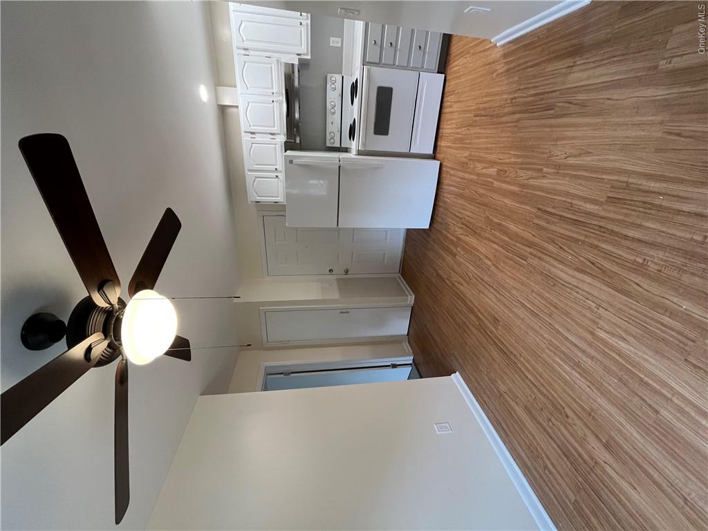 1225 East Main Street, Unit 3 photo 5