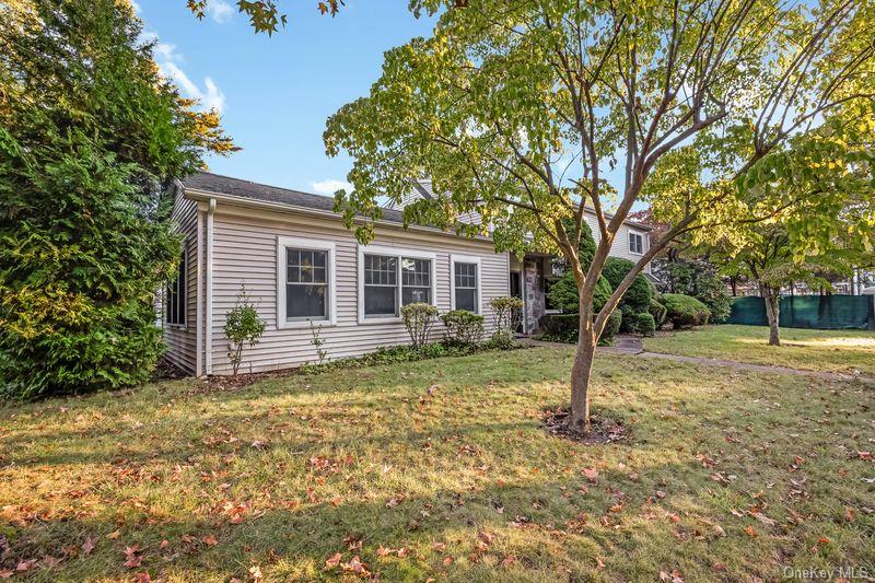 19 Strawberry Lane – For Sale photo 3