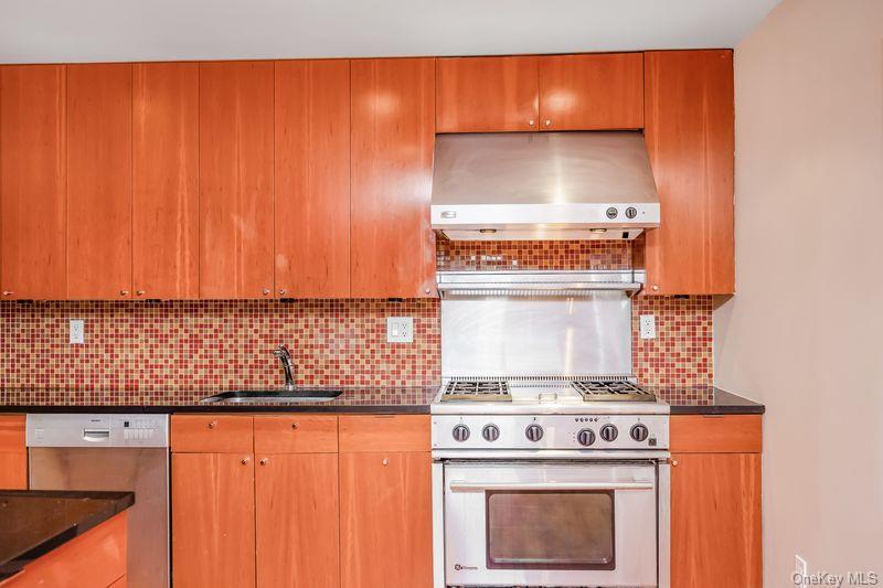 19 Strawberry Lane – For Sale photo 9