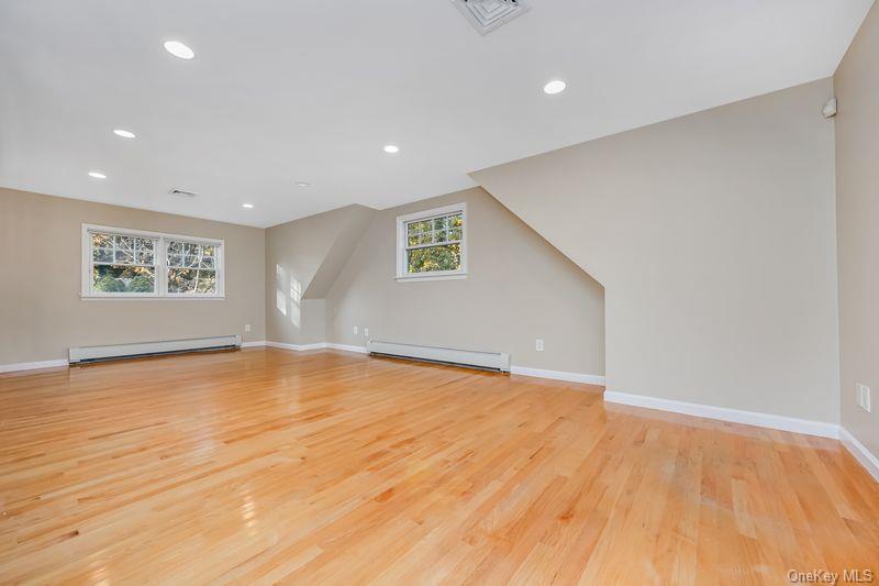 19 Strawberry Lane – For Sale photo 34