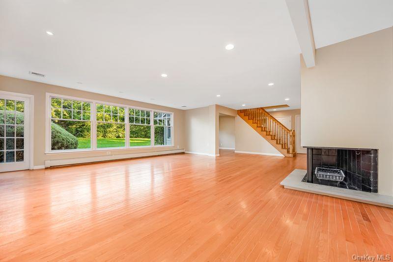 19 Strawberry Lane – For Sale photo 18