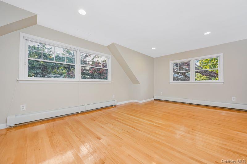 19 Strawberry Lane – For Sale photo 25