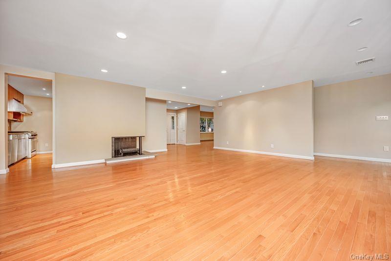 19 Strawberry Lane – For Sale photo 33
