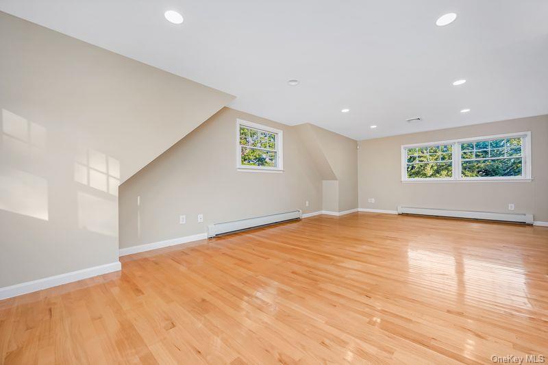 19 Strawberry Lane – For Sale photo 31