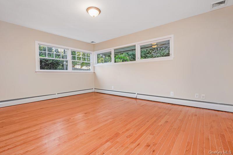 19 Strawberry Lane – For Sale photo 24