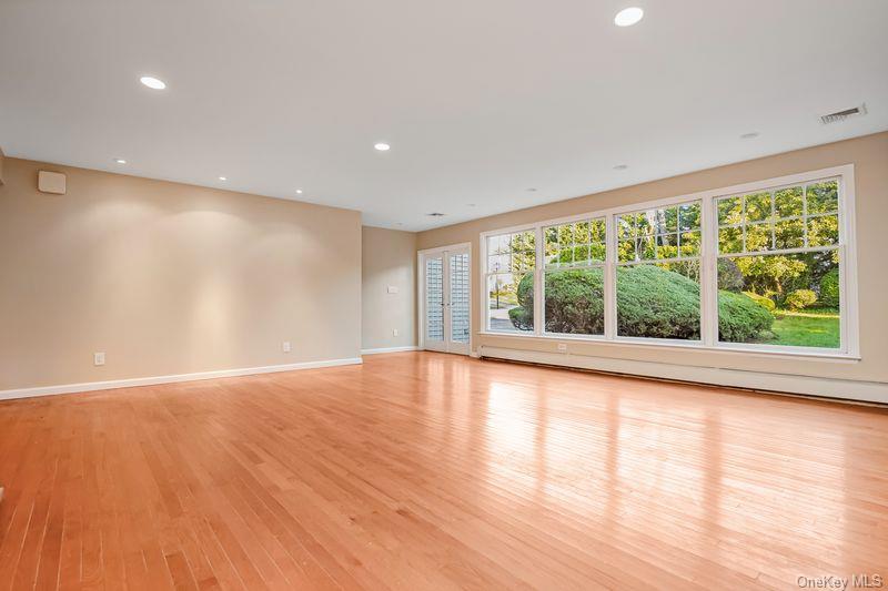 19 Strawberry Lane – For Sale photo 17