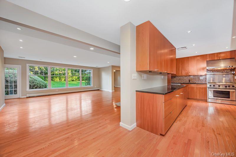 19 Strawberry Lane – For Sale photo 11