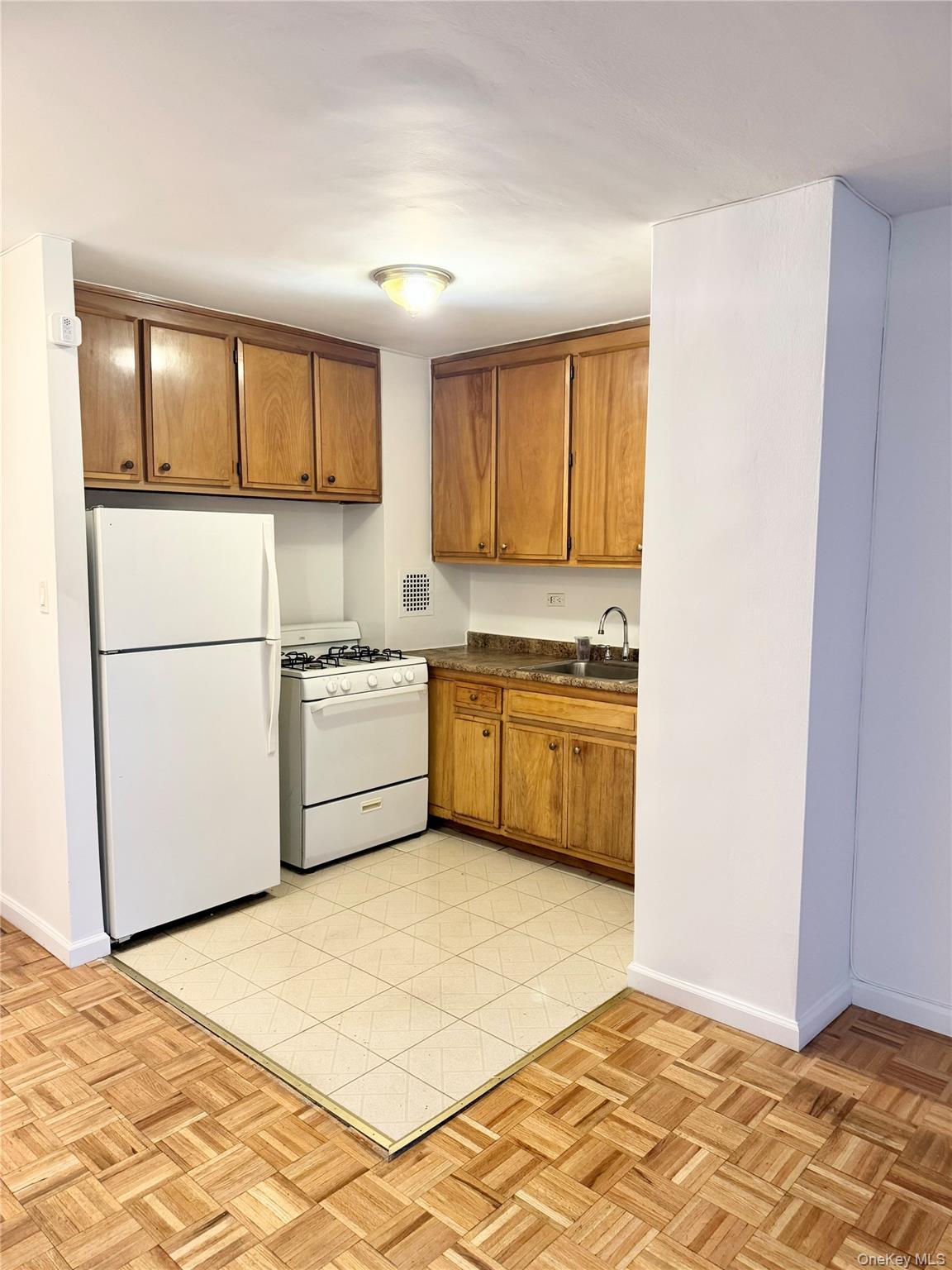 85-15 Main Street, Unit 5L