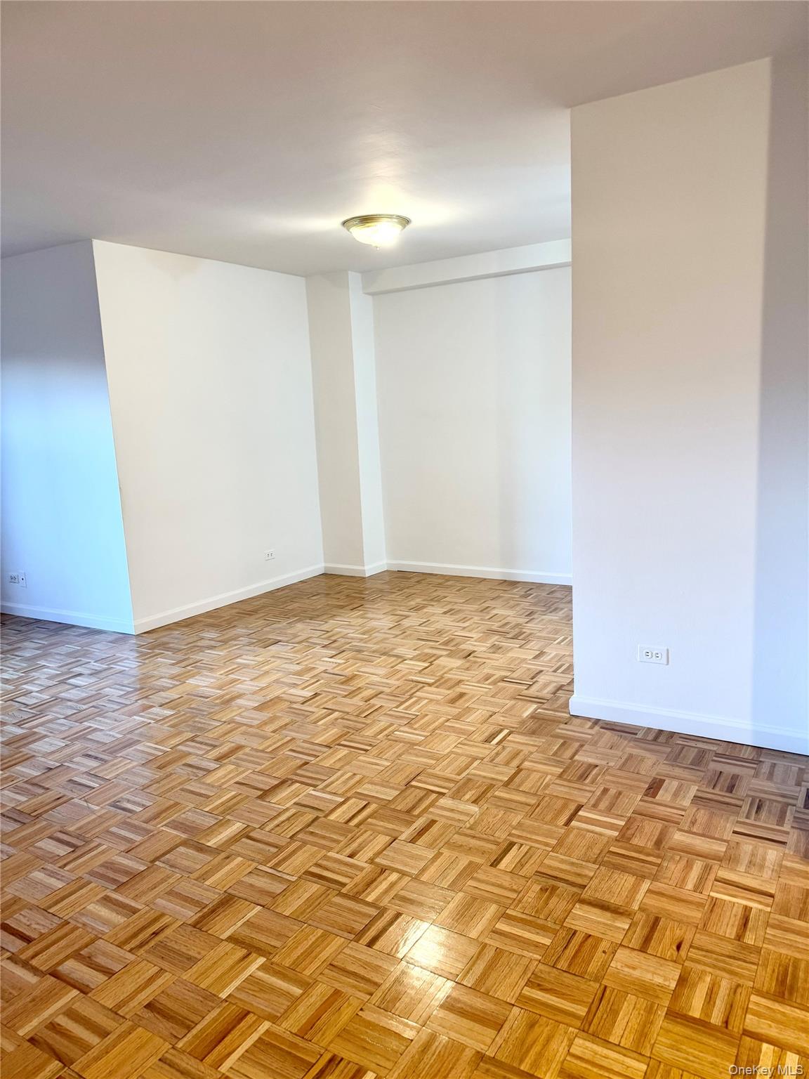 85-15 Main Street, Unit 5L photo 4