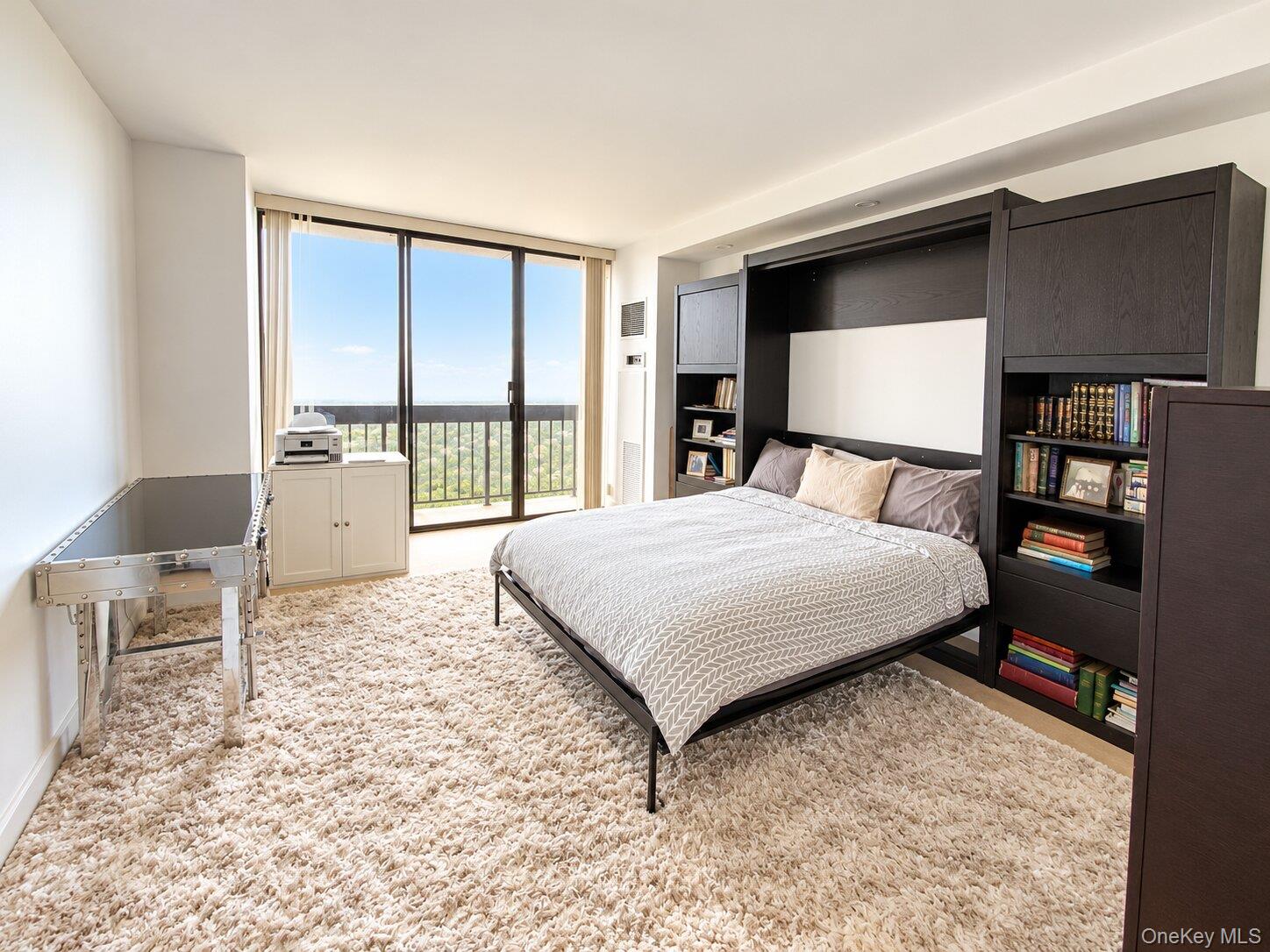 27110 Grand Central Parkway, Unit 31N photo 18