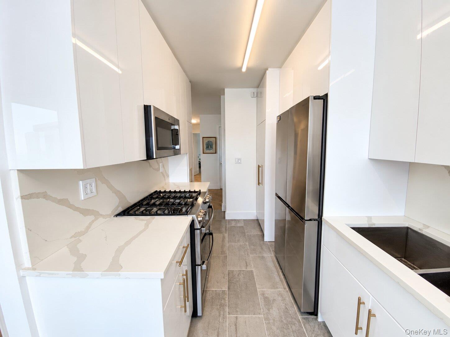 27110 Grand Central Parkway, Unit 31N photo 12