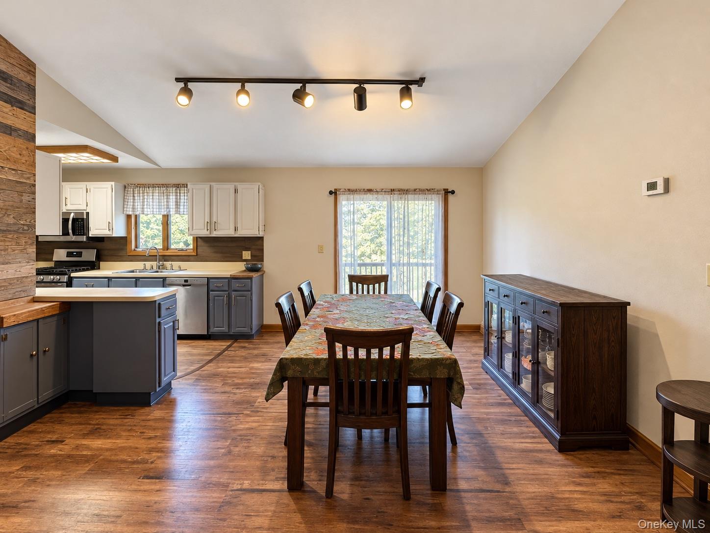40 Fairway Drive – For Sale photo 25