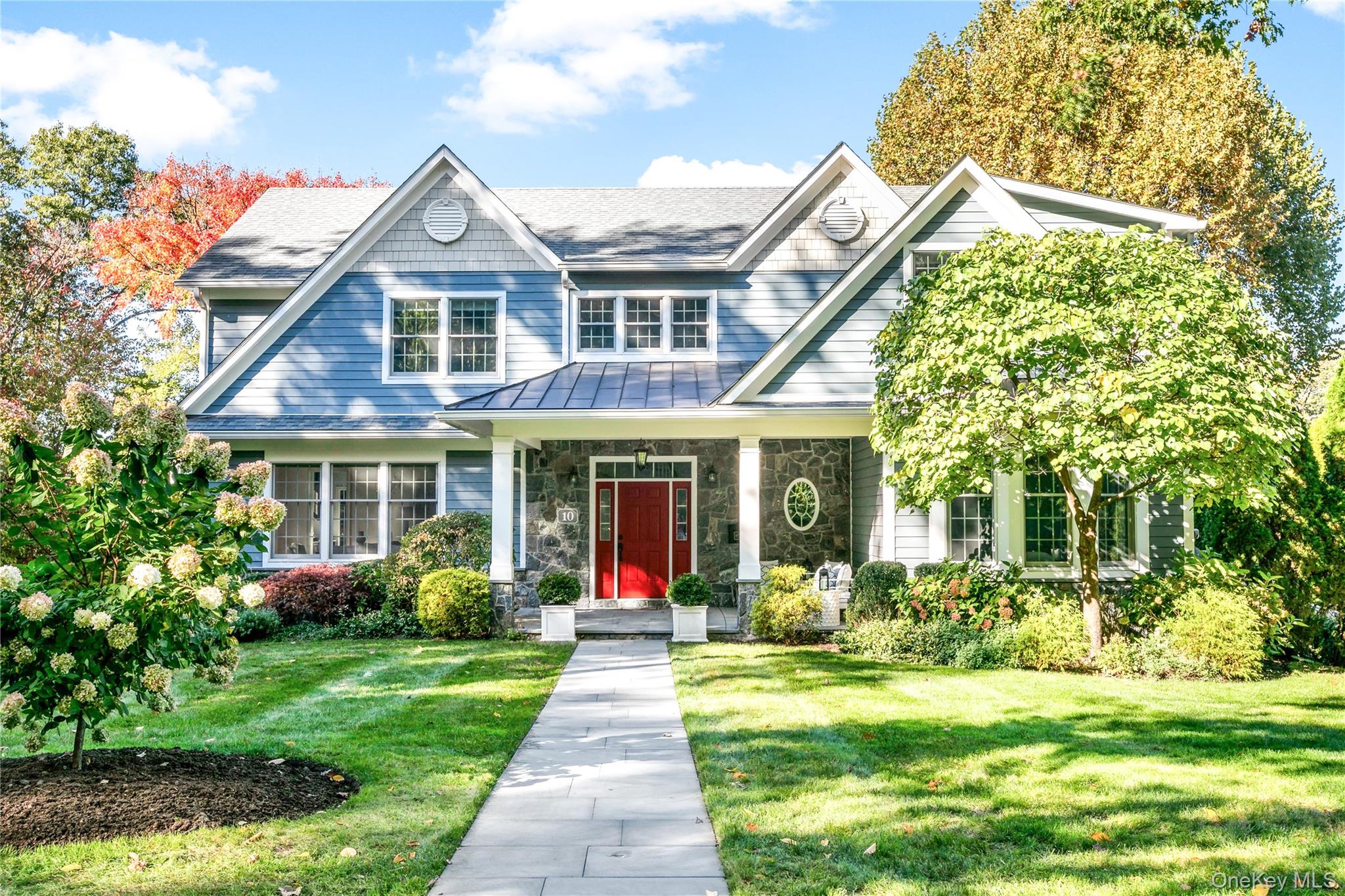 10 Warnke Lane – For Sale photo 2