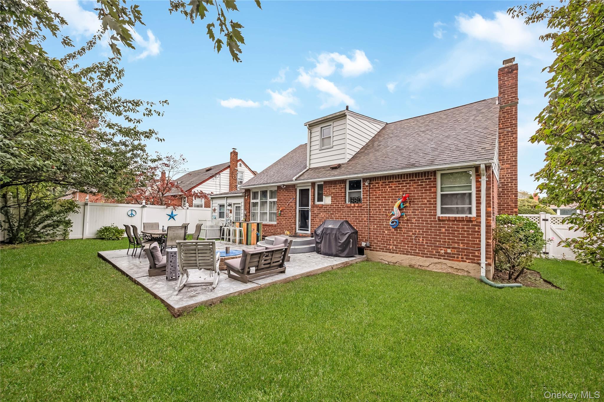 19 Leonard Road – For Sale photo 5