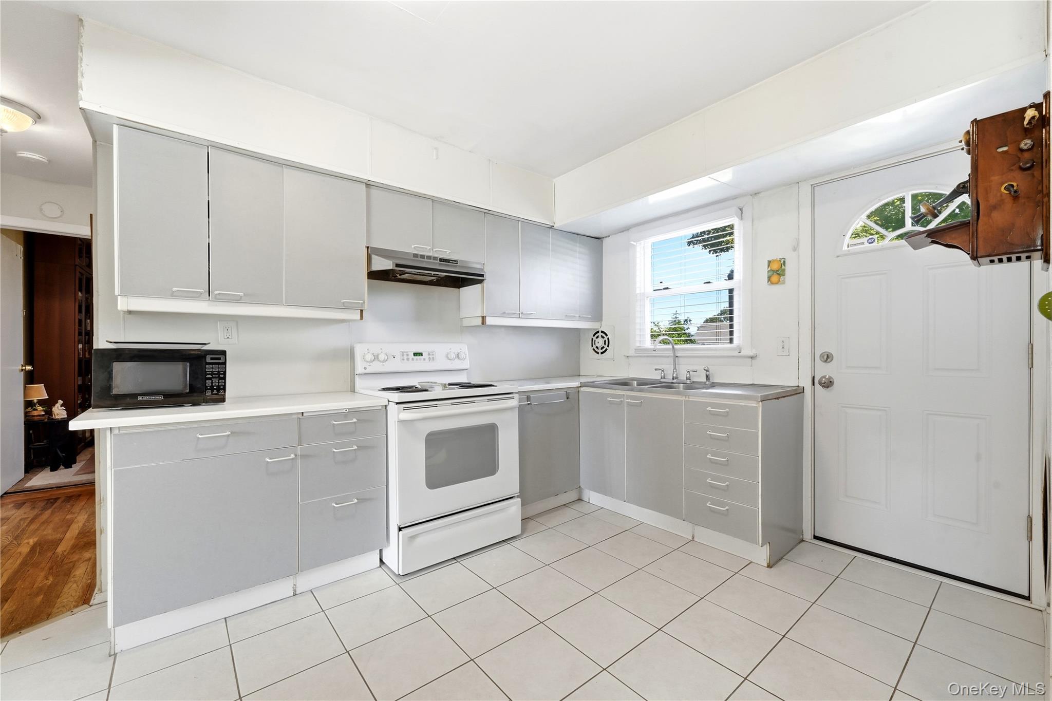 217 N Rutherford Avenue – For Sale photo 15