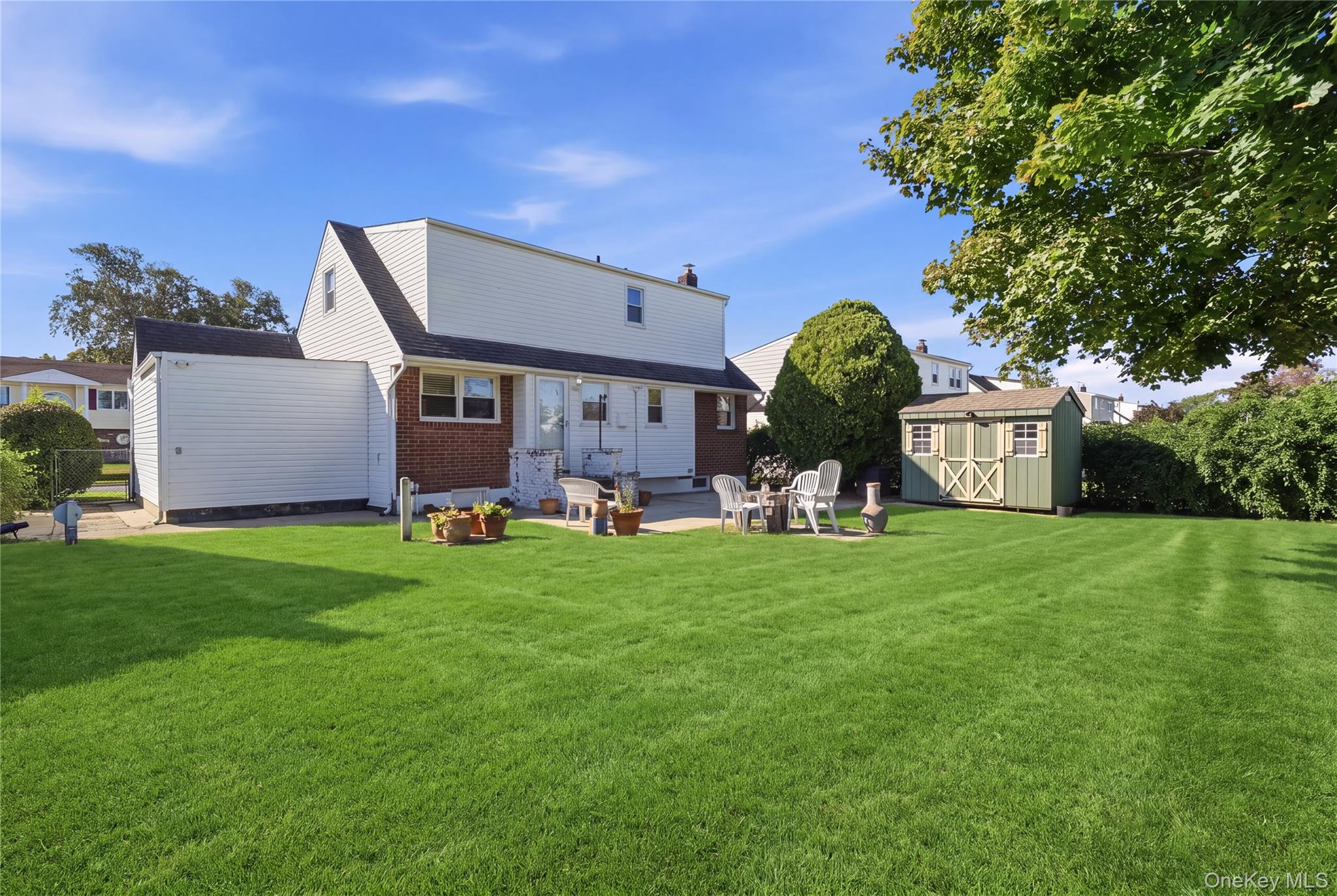 217 N Rutherford Avenue – For Sale photo 3