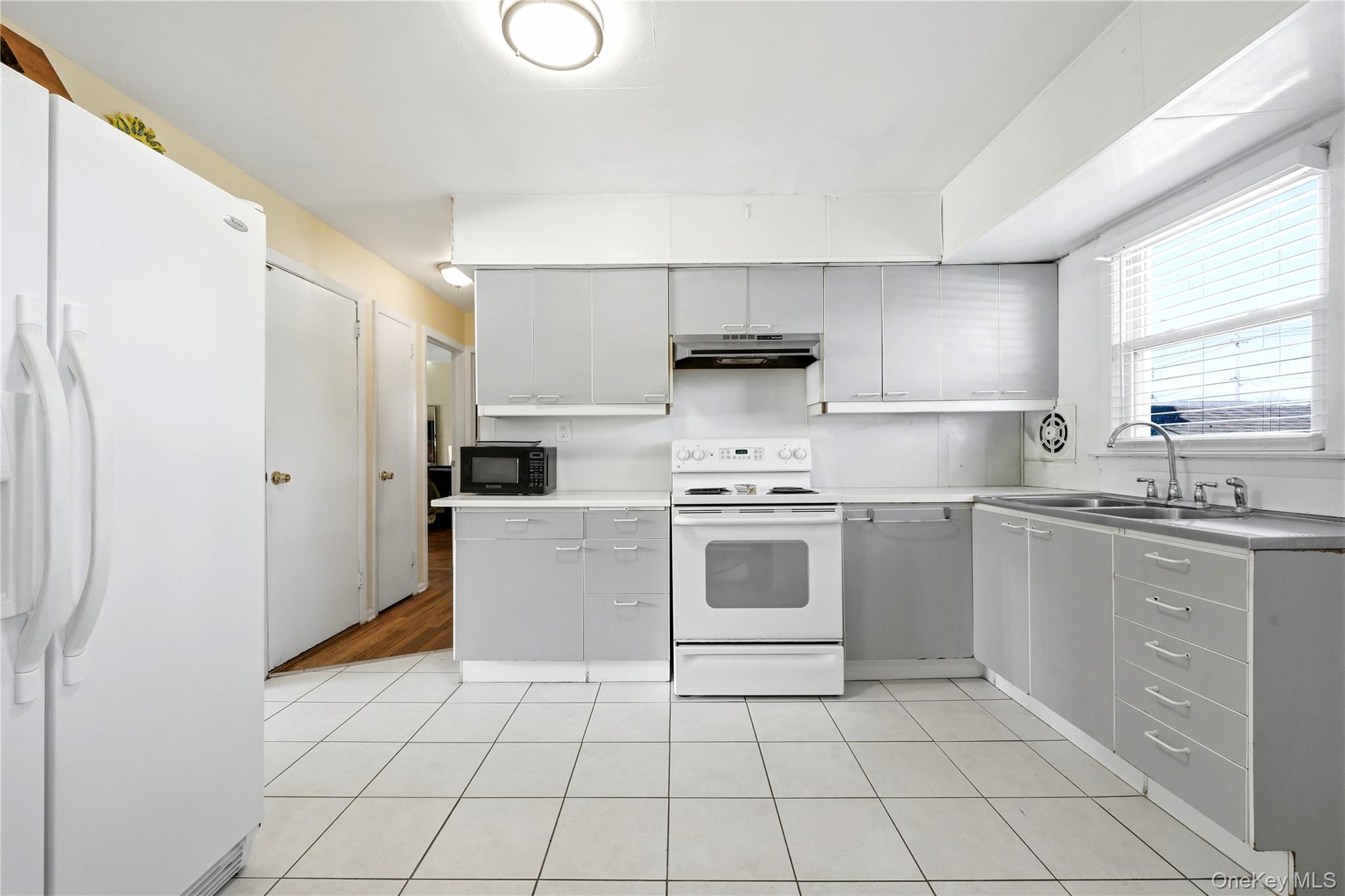 217 N Rutherford Avenue – For Sale photo 14