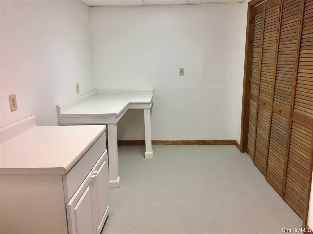 32 VAN KLEECK Avenue – For Rent photo 13