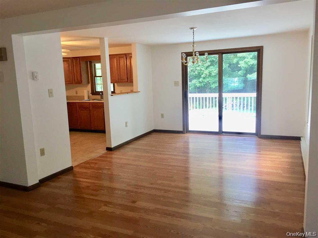 32 VAN KLEECK Avenue – For Rent photo 6