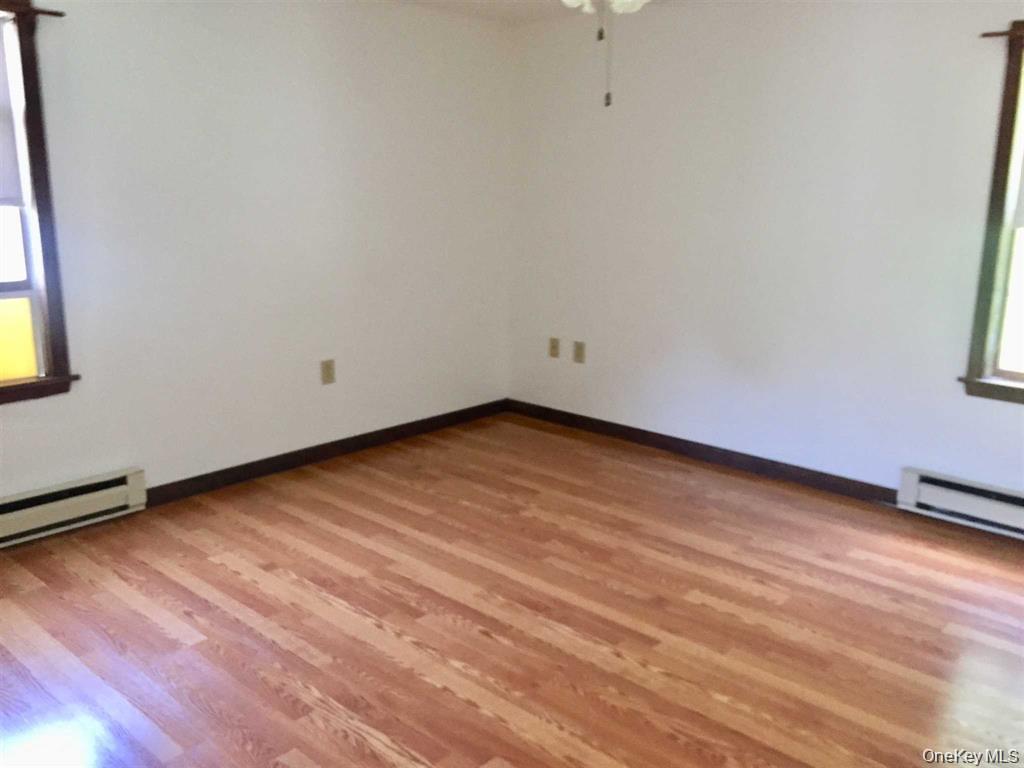 32 VAN KLEECK Avenue – For Rent photo 8