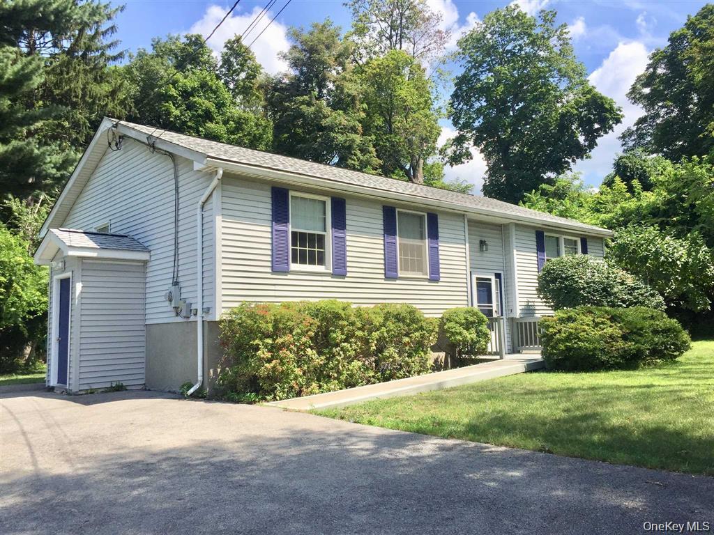 32 VAN KLEECK Avenue – For Rent
