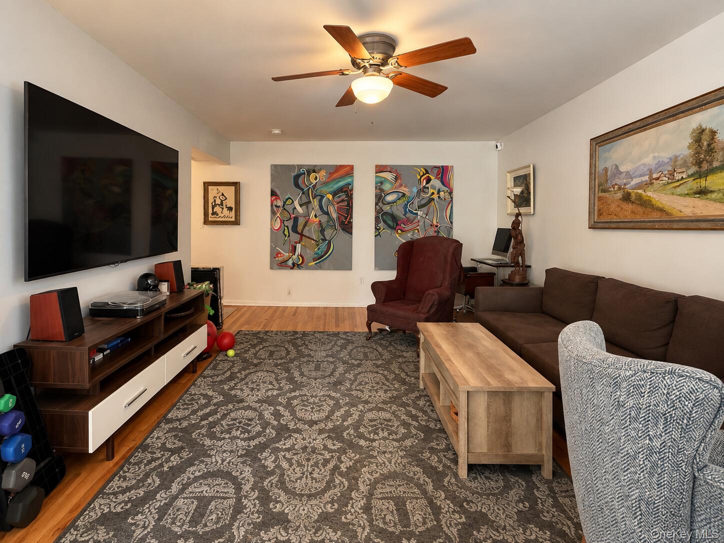 921 Colony Drive – For Sale photo 11