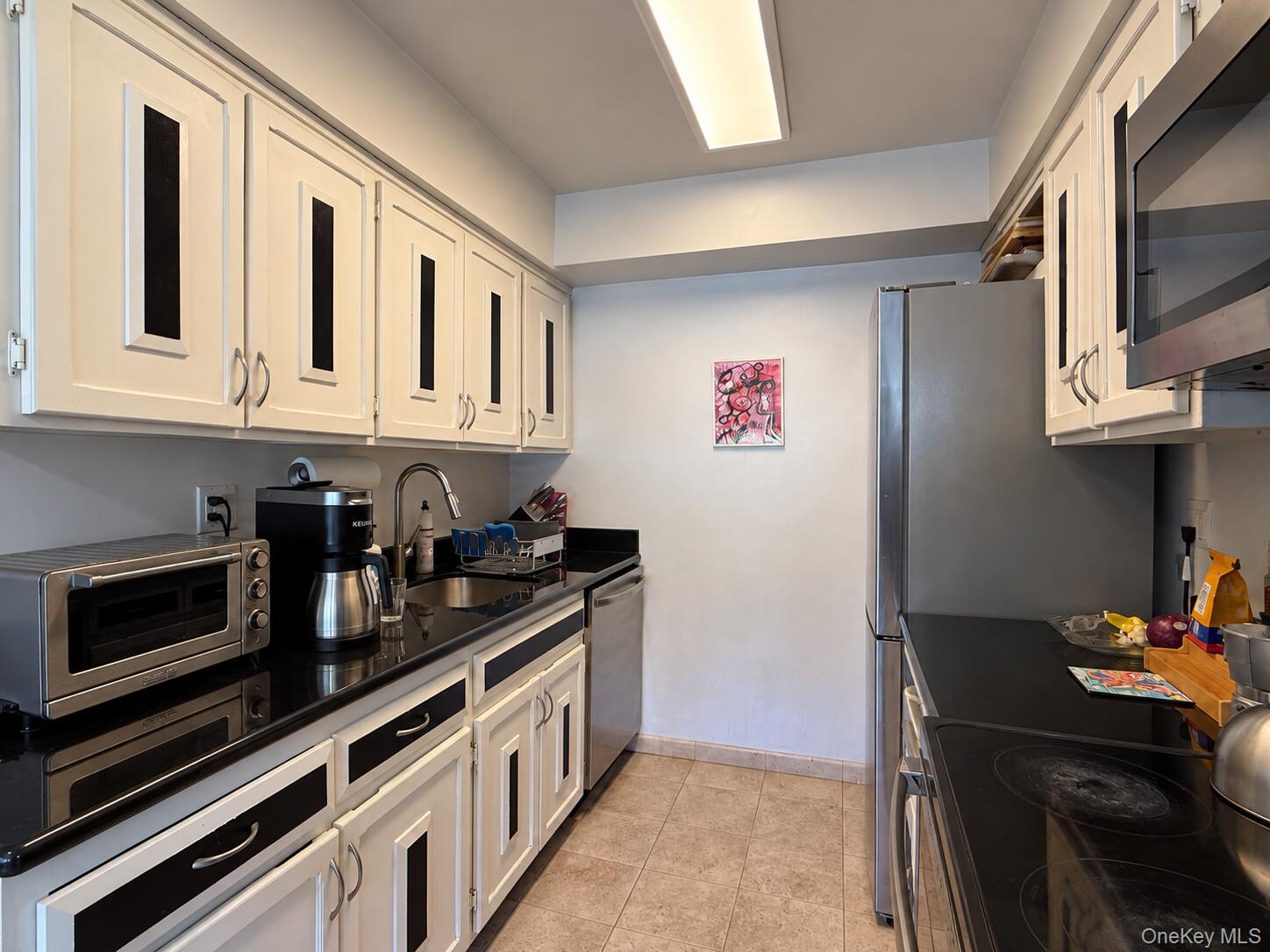 921 Colony Drive – For Sale photo 5