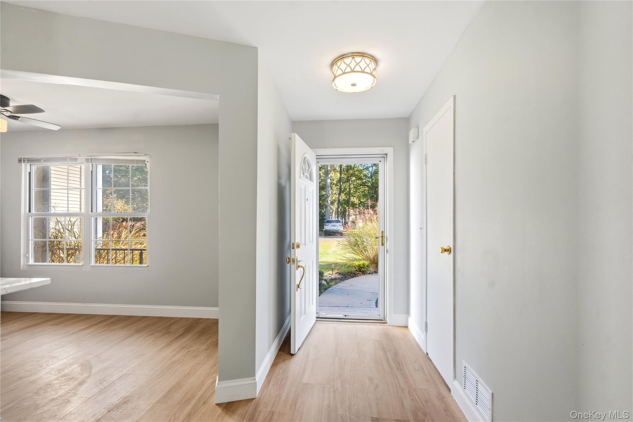3 Deer Path – For Sale photo 12