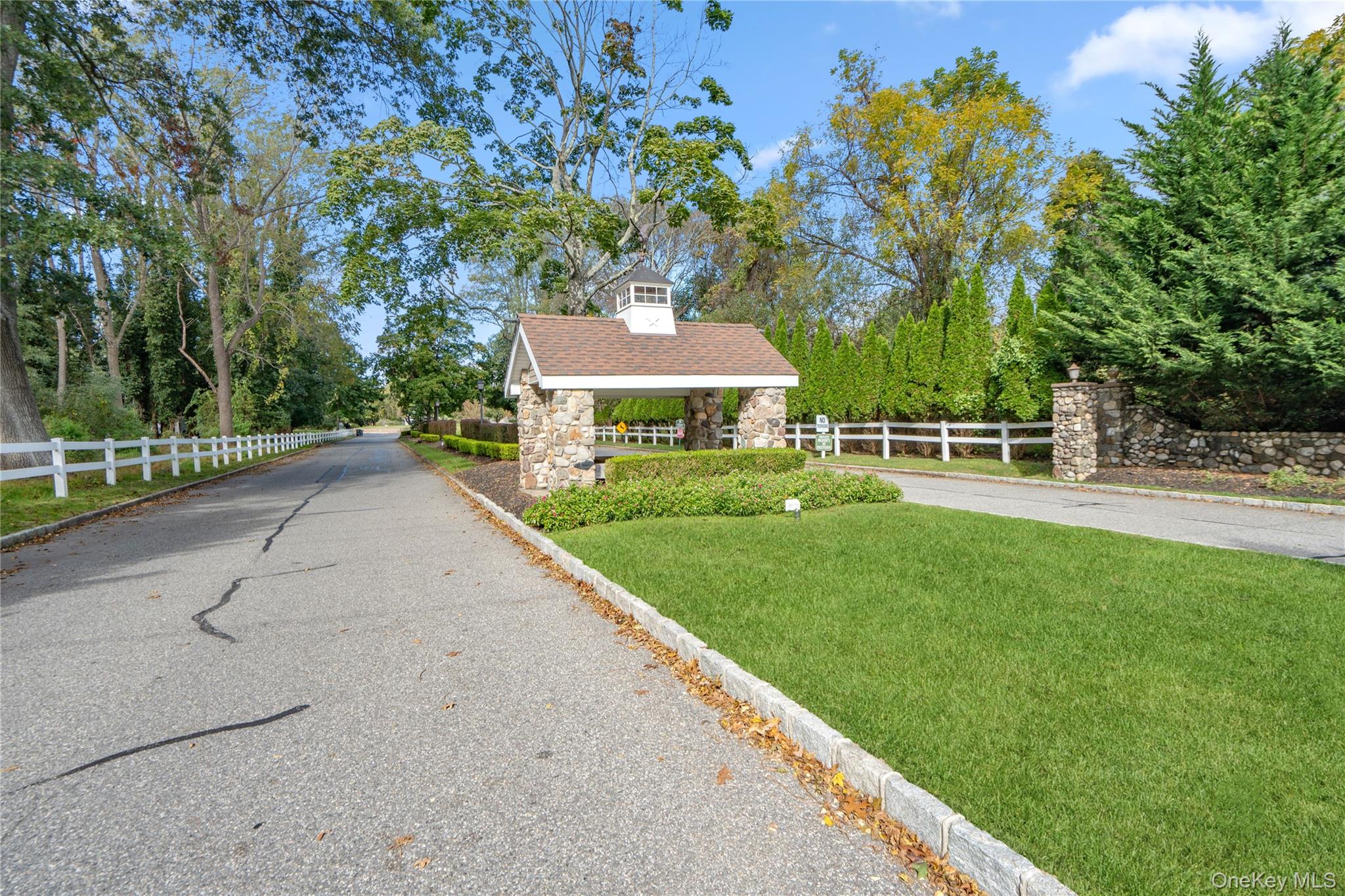 3 Deer Path – For Sale photo 46