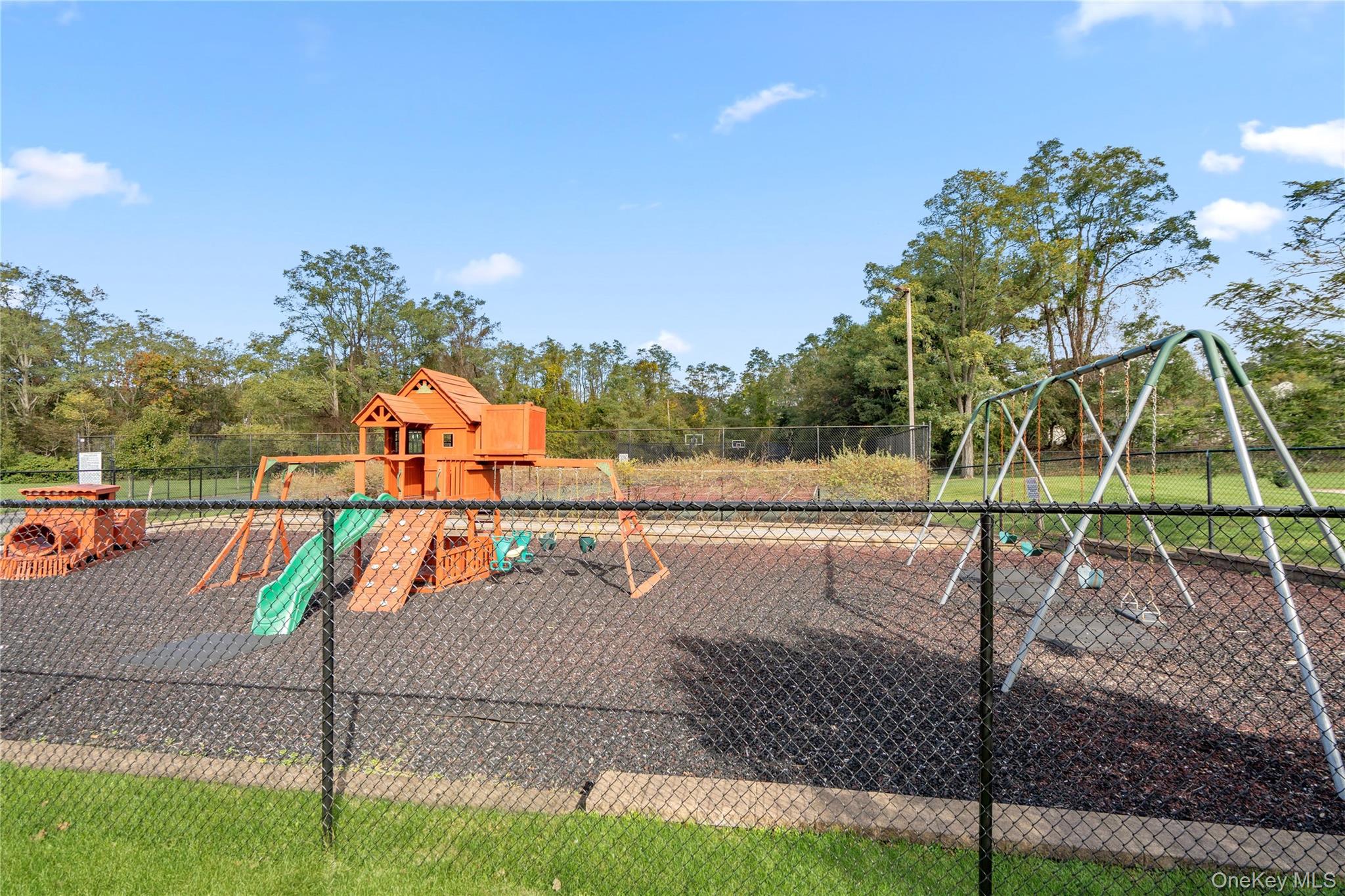 3 Deer Path – For Sale photo 44