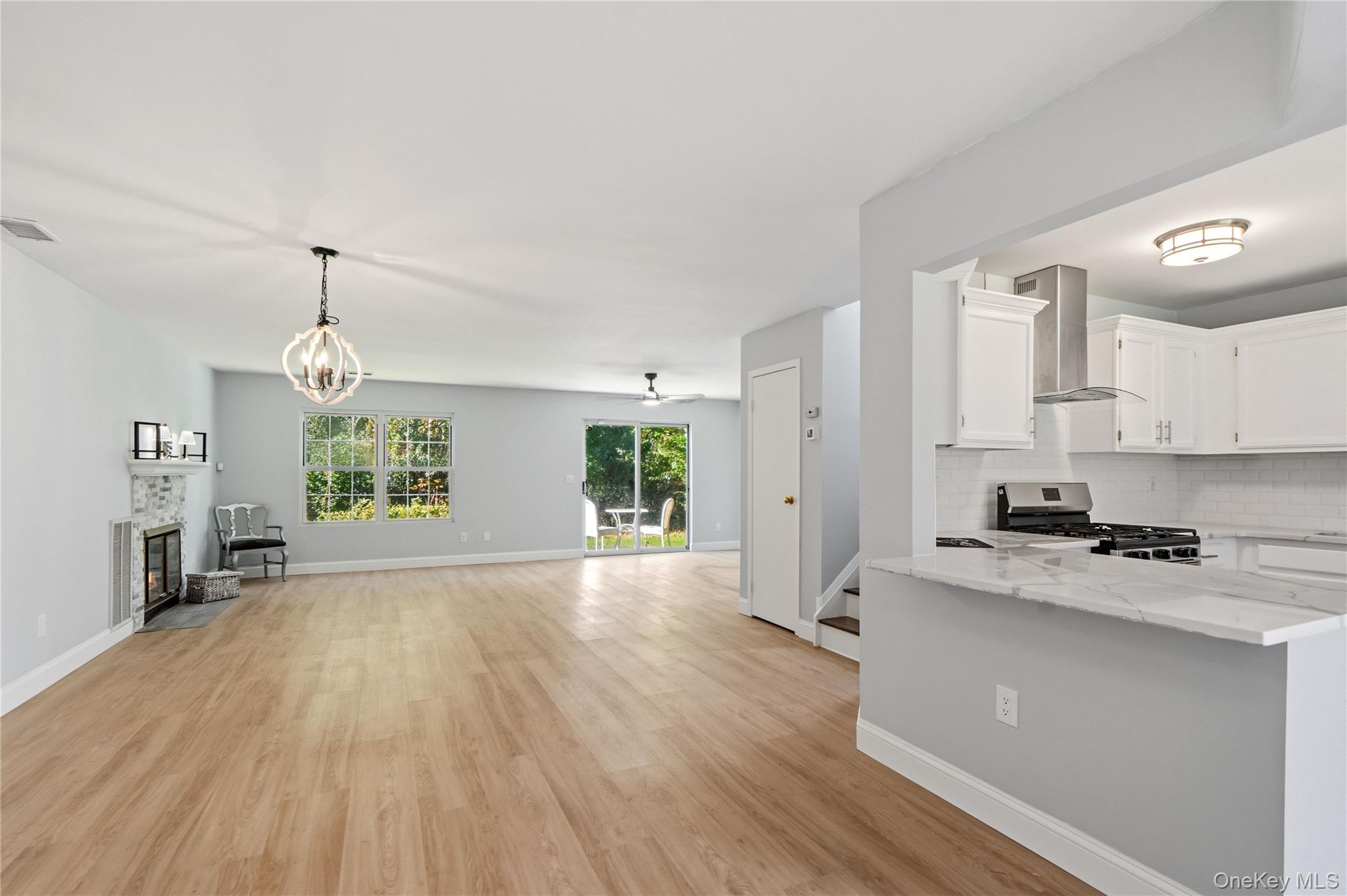 3 Deer Path – For Sale photo 6