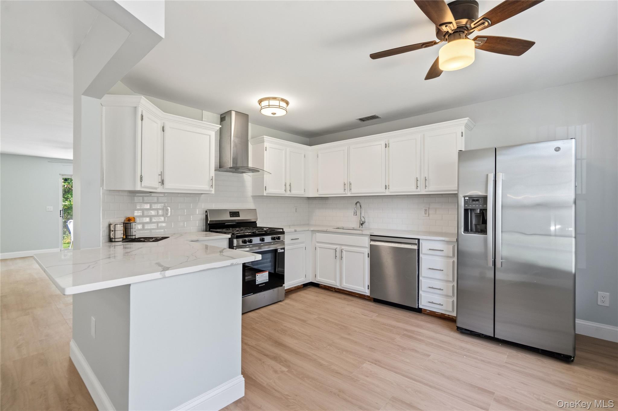 3 Deer Path – For Sale photo 14