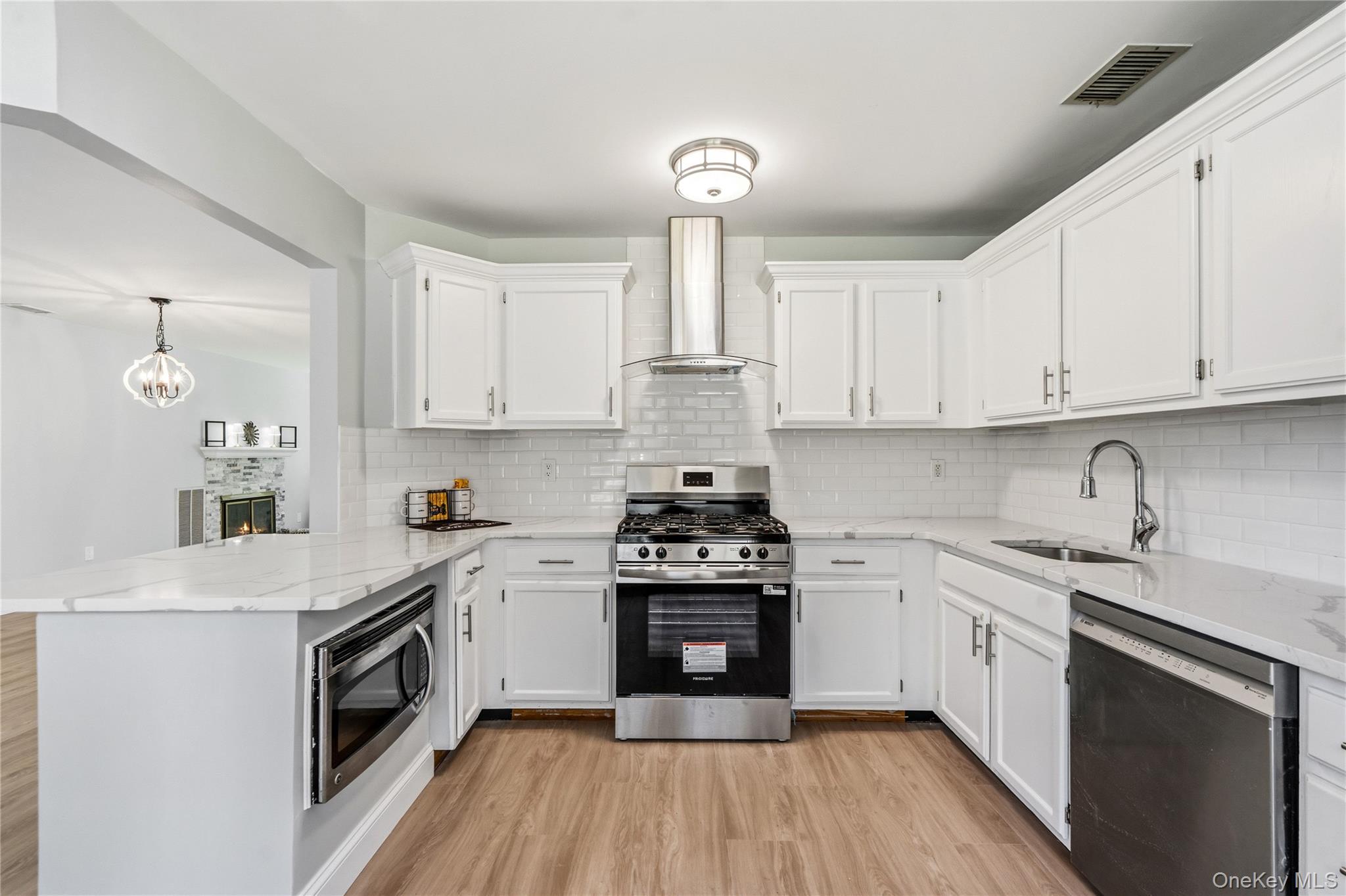 3 Deer Path – For Sale photo 15