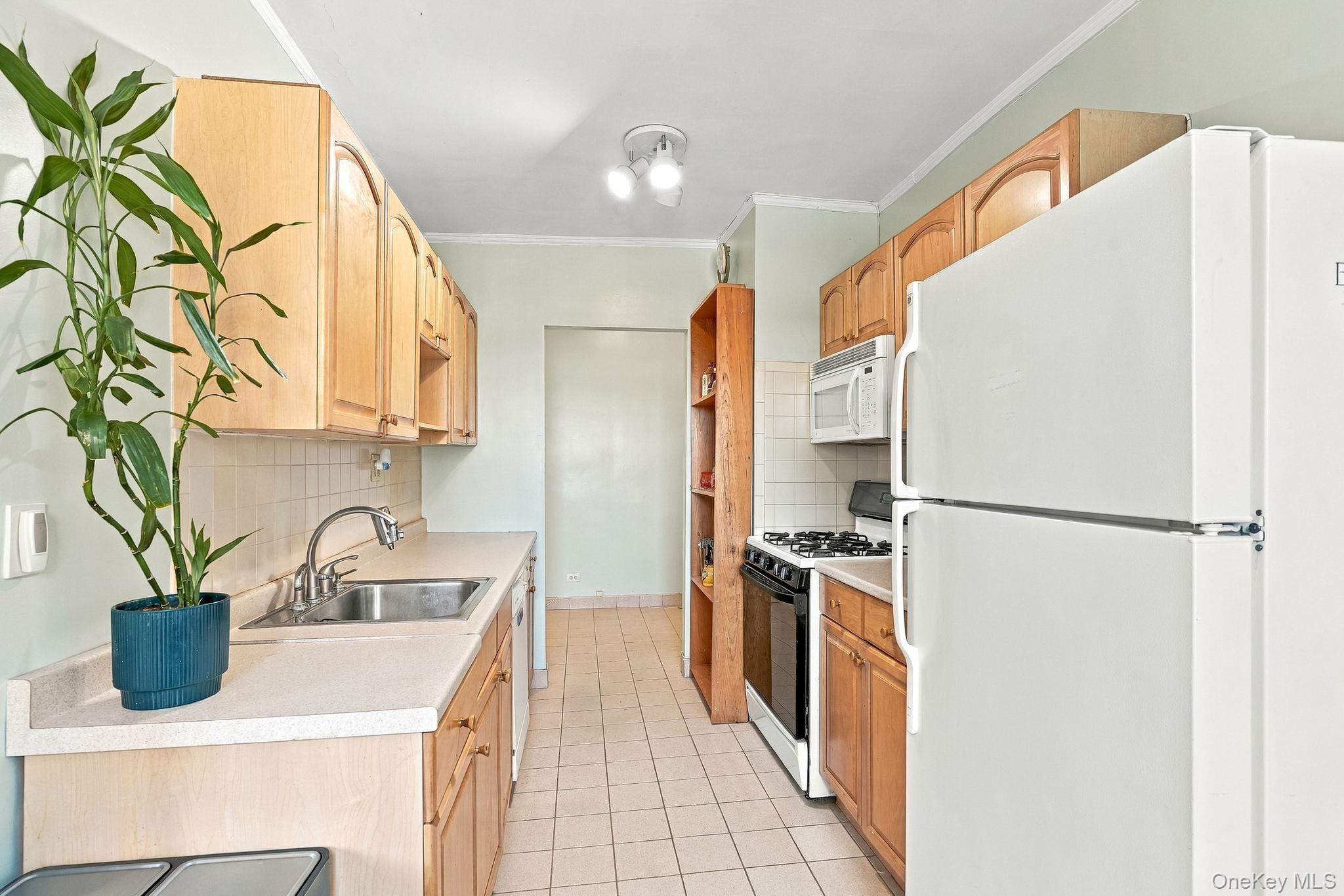 23 Old Mamaroneck Road, Unit 4K photo 10