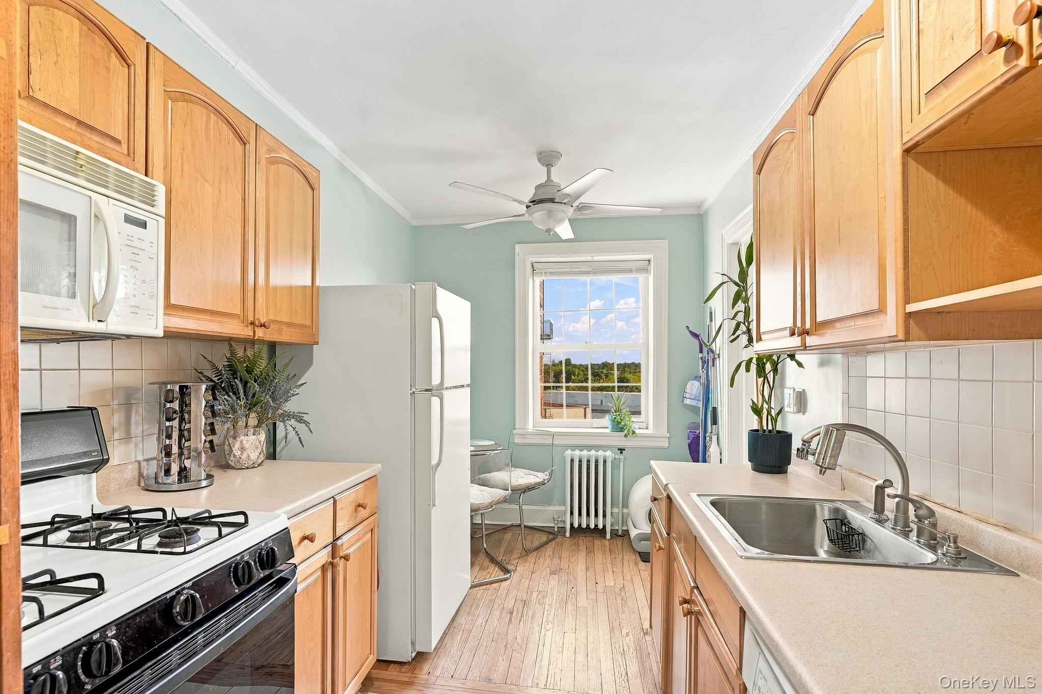 23 Old Mamaroneck Road, Unit 4K photo 12