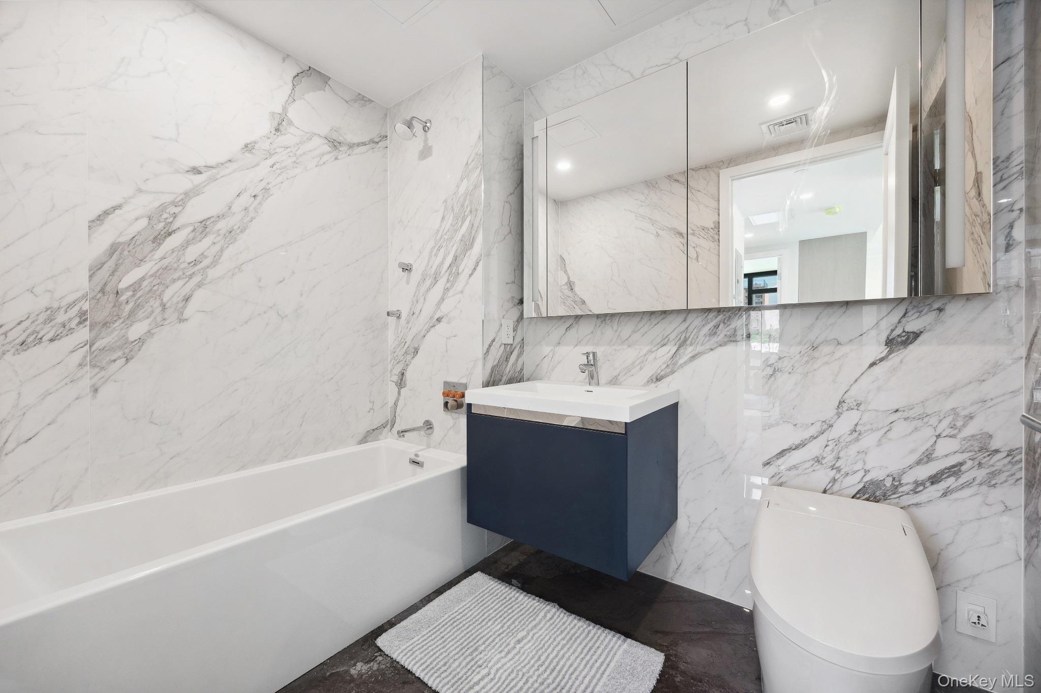 143-58 38th Avenue, Unit 320 photo 9