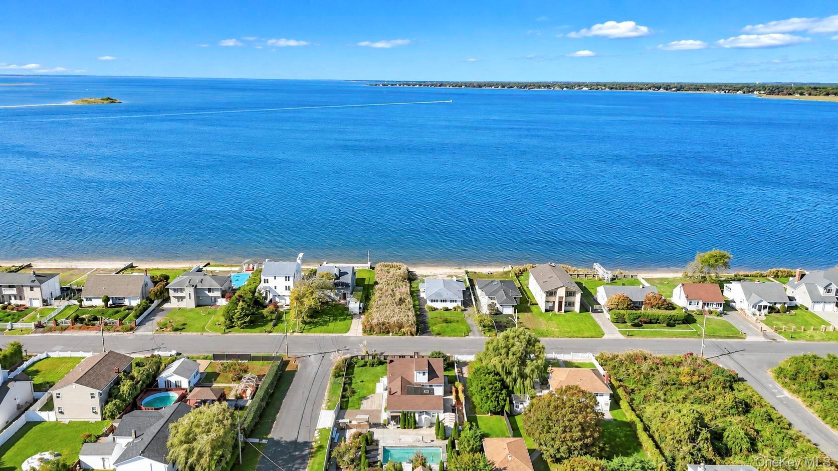 79 Grandview Drive – For Sale